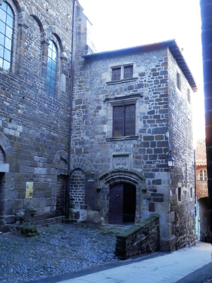 Chambres D'Hotes La Prevote - Ancien Couvent Contre La Cathedrale Le Puy-en-Velay Dış mekan fotoğraf